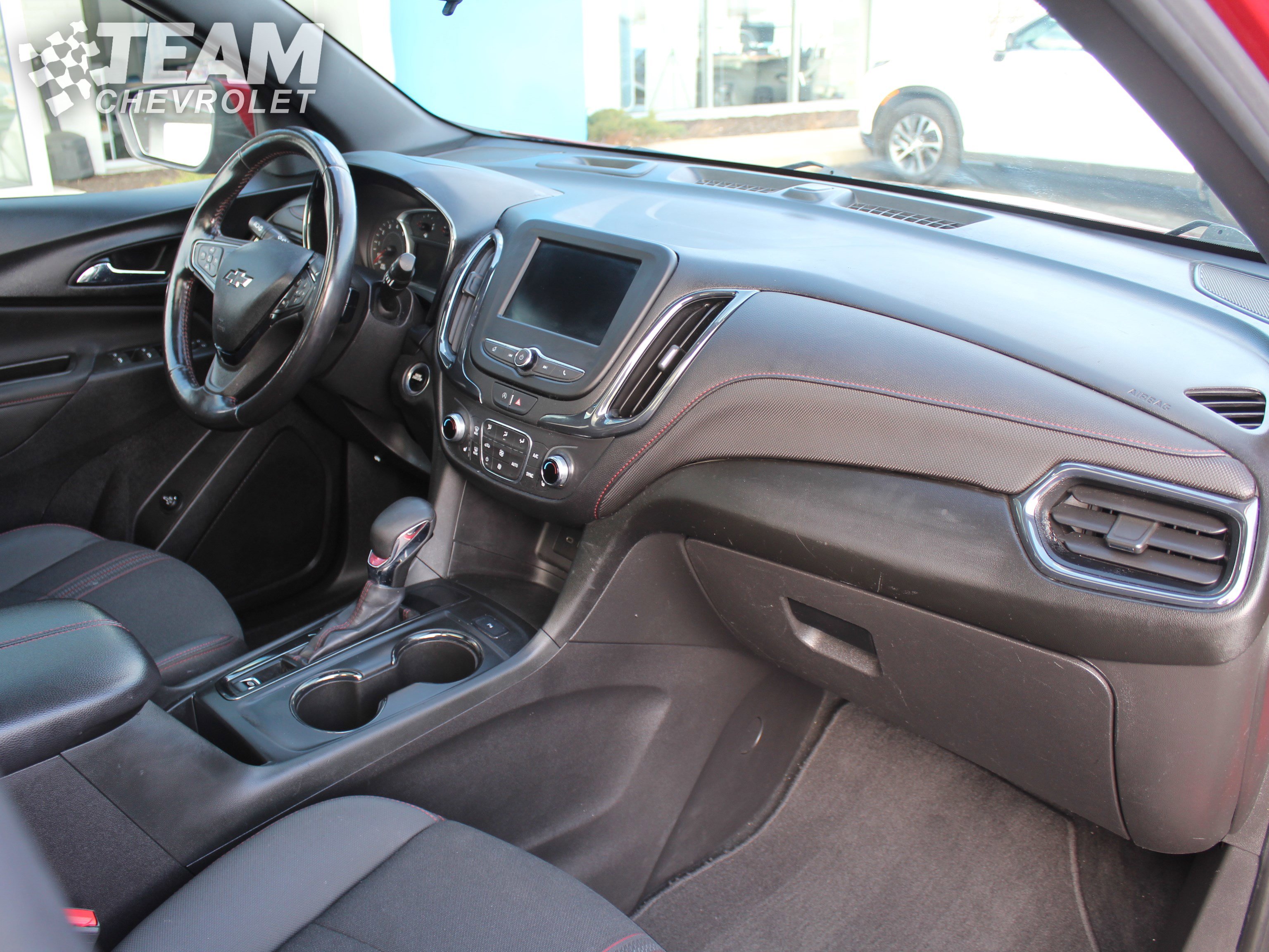 Used 2022 Chevrolet Equinox RS w/ LPO, Cargo Package image 27