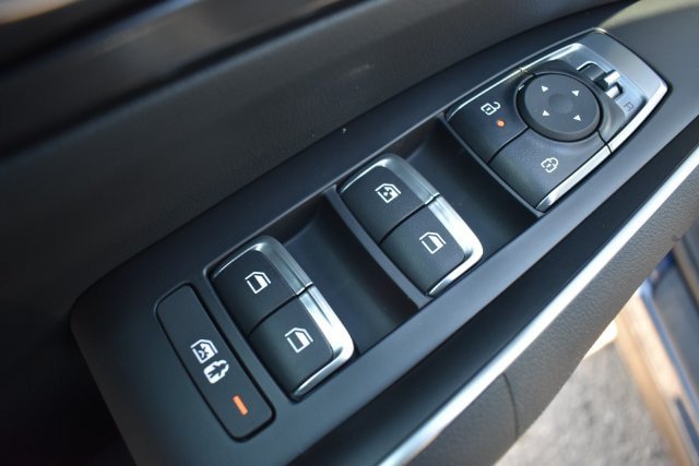 New 2026 Kia Sorento S FWD image 19