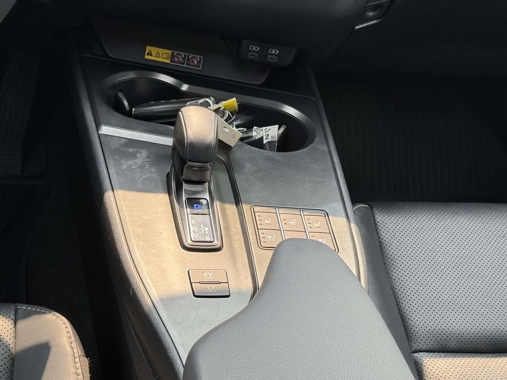 Used 2025 Lexus UX 300h AWD w/ Accessory Package (Z1) image 20