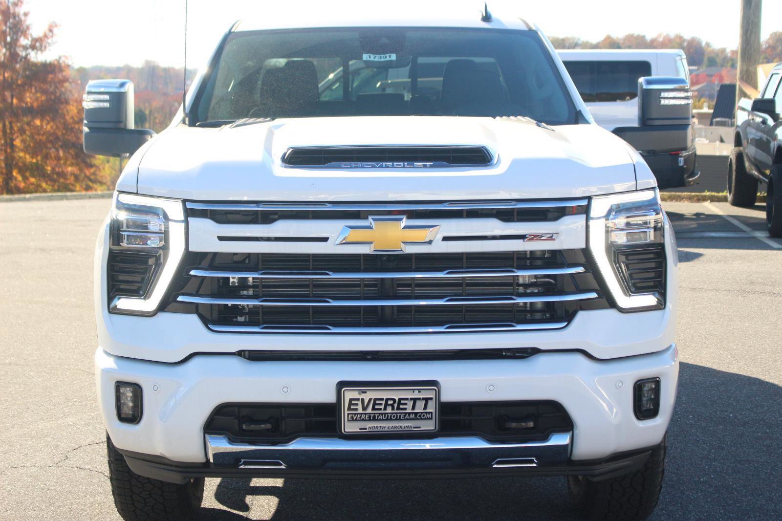 New 2025 Chevrolet Silverado 2500 LT w/ Z71 Chrome Sport Edition video 2