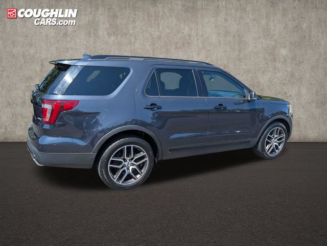 Used 2017 Ford Explorer Sport w/ Equipment Group 401A AWD/4WD image 8