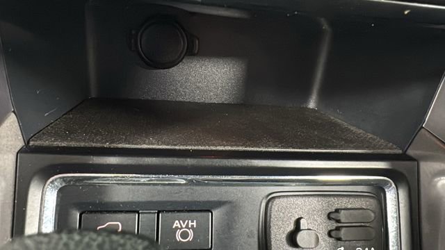 Used 2022 Subaru Ascent Premium image 30