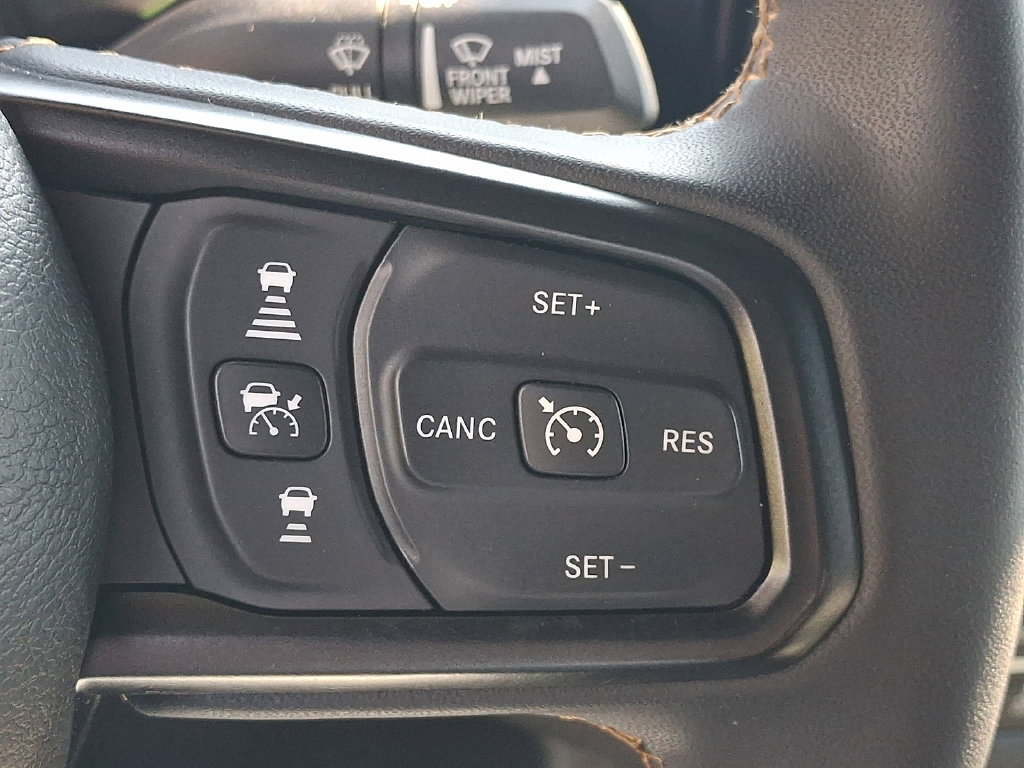 Used 2024 Jeep Wrangler Unlimited w/ Convenience Group AWD/4WD image 26