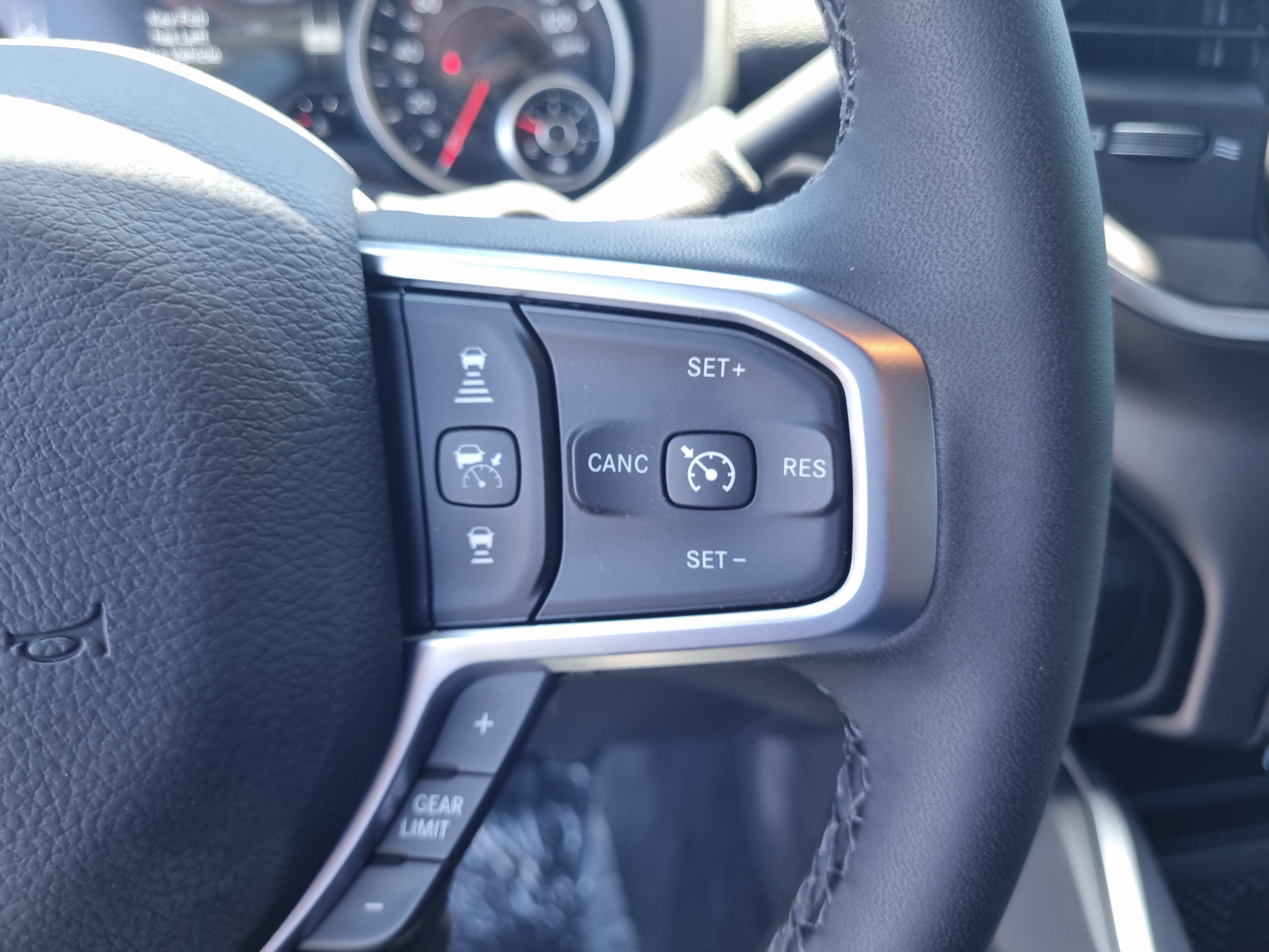 New 2026 RAM 3500 Big Horn AWD/4WD image 25