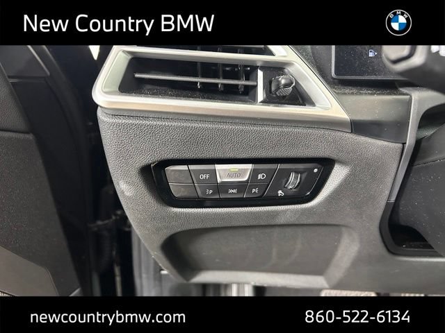 Used 2026 BMW 330i xDrive Sedan w/ Premium Package AWD/4WD image 11
