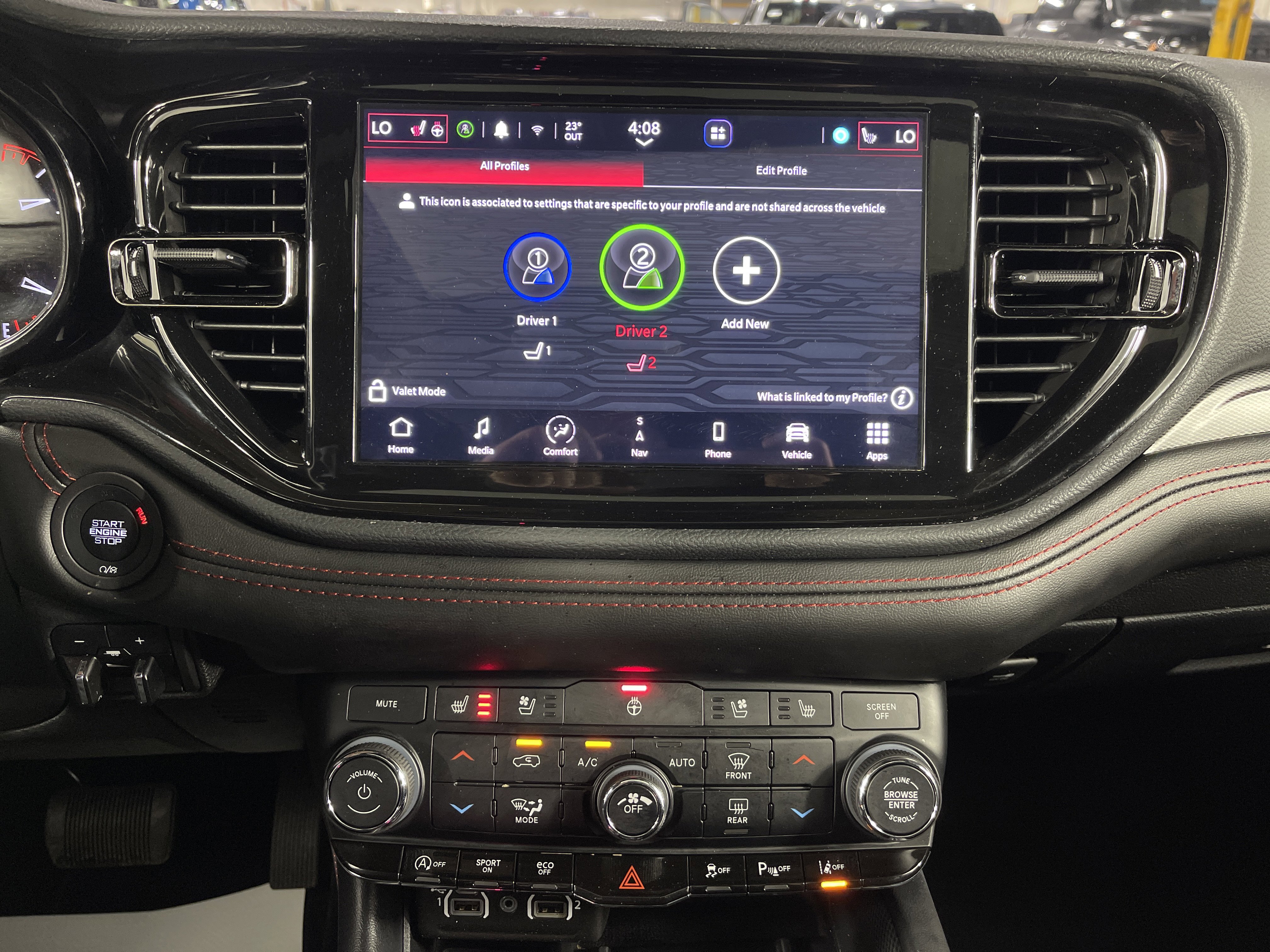 Used 2025 Dodge Durango GT image 24