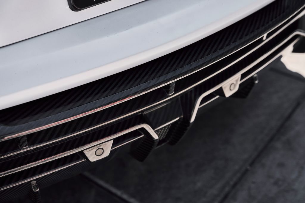 Used 2019 Lamborghini Urus AWD/4WD image 17