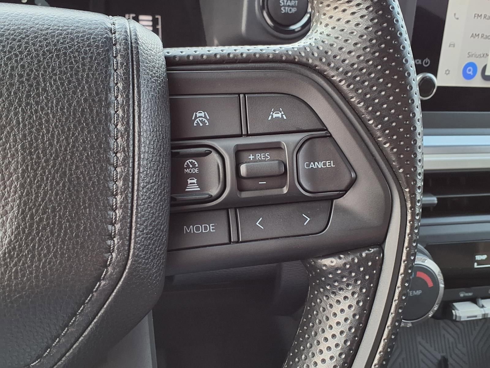 Certified 2025 Toyota Tacoma SR5 AWD/4WD image 24