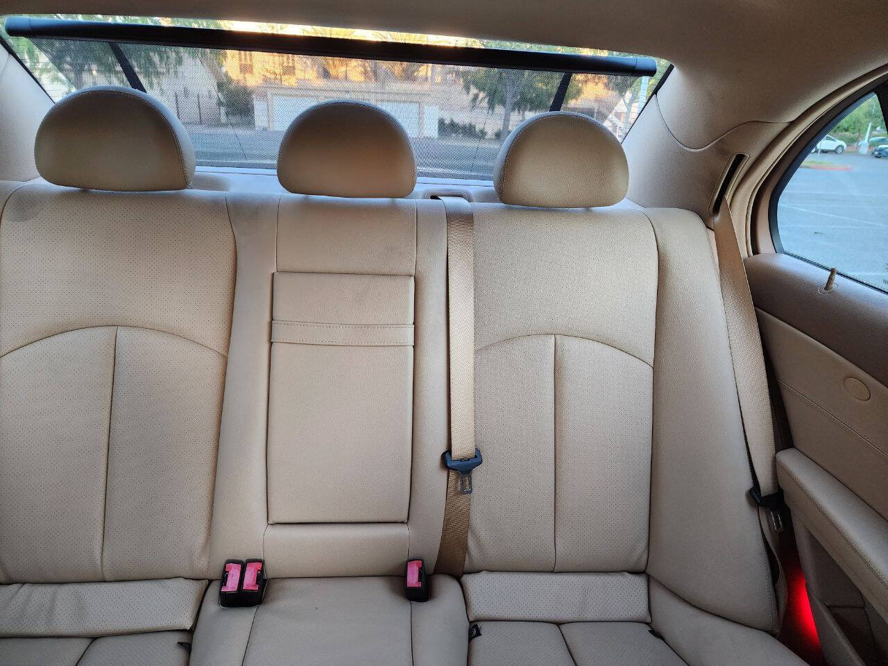 Used 2009 Mercedes-Benz E 350 Sedan image 24