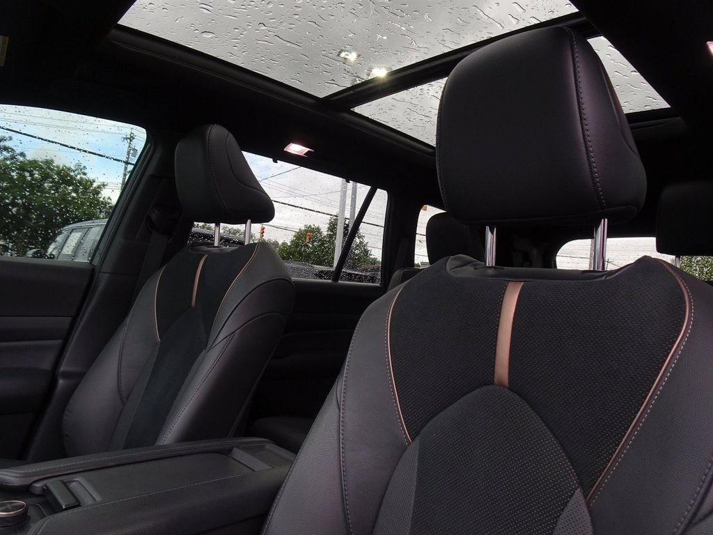 Used 2024 Toyota Grand Highlander AWD Hybrid image 10