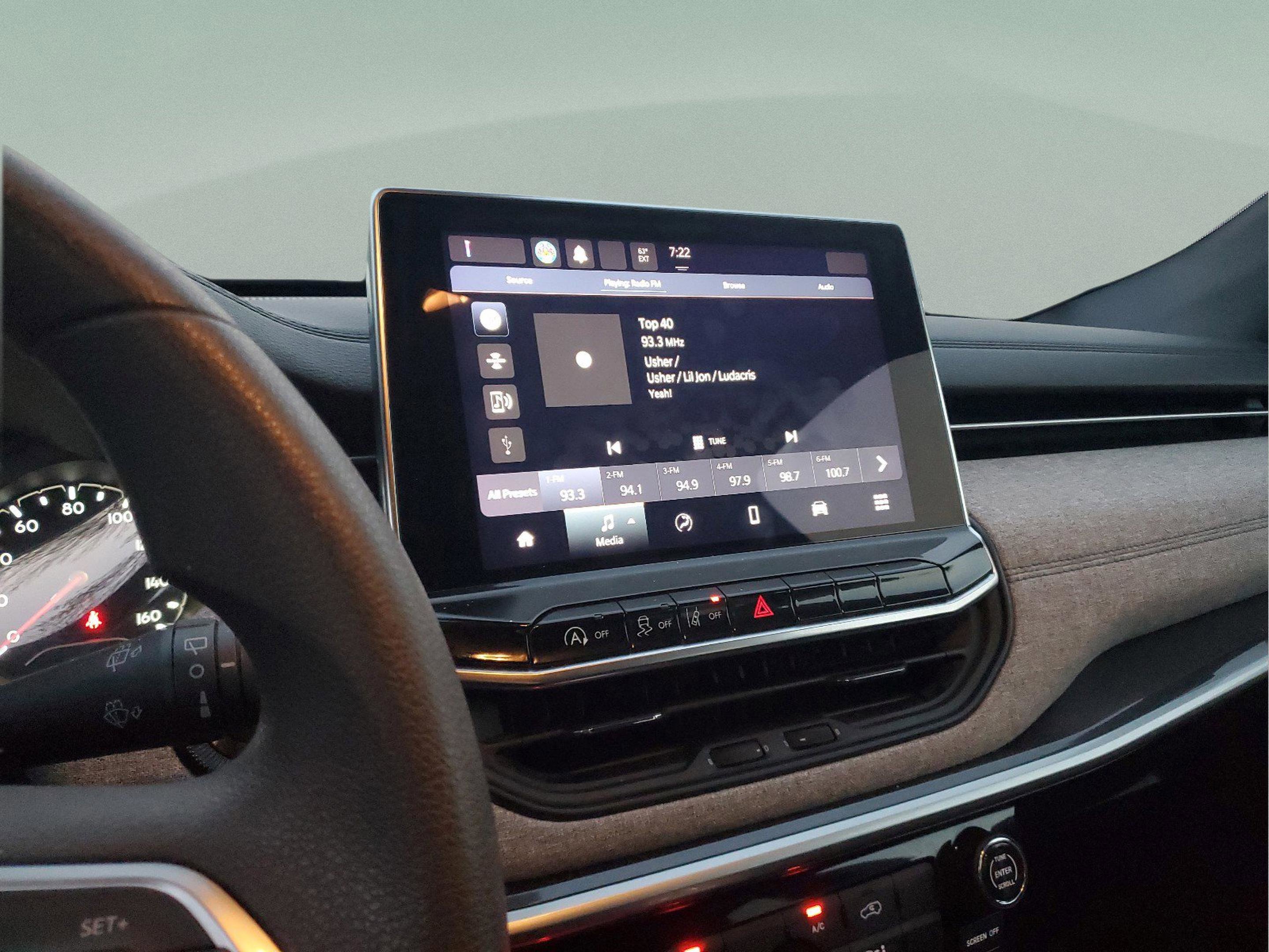 Certified 2024 Jeep Compass Sport image 18