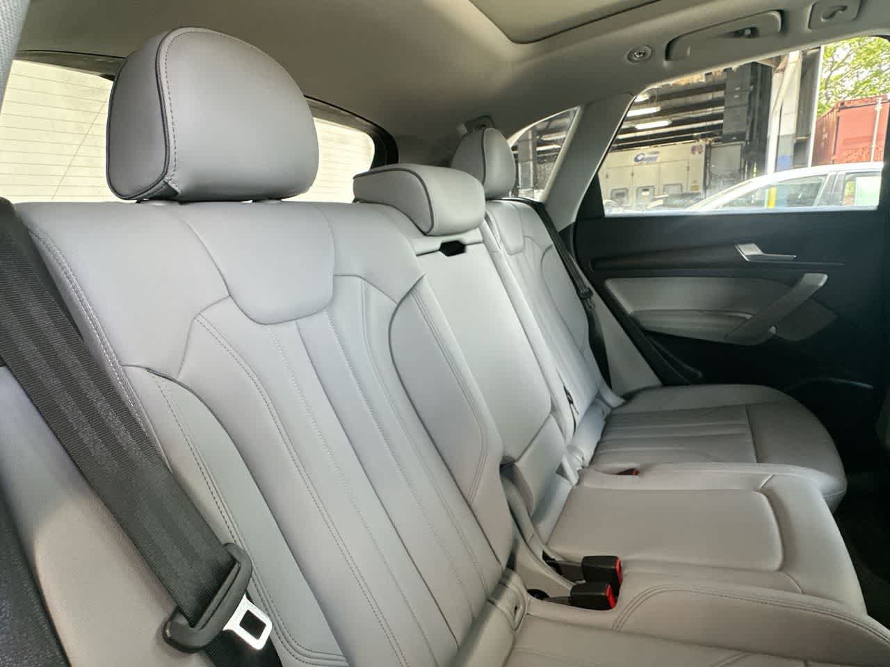 Used 2025 Audi Q5 2.0T Premium Plus w/ Premium Plus Package AWD/4WD image 26