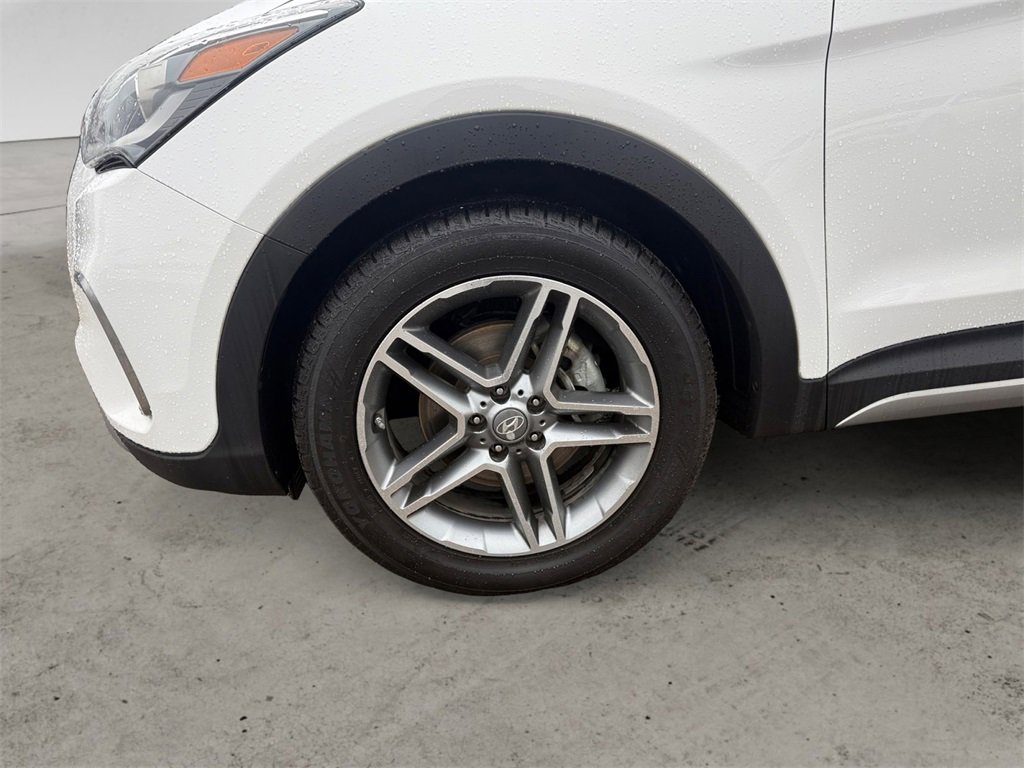 Used 2017 Hyundai Santa Fe Limited image 14