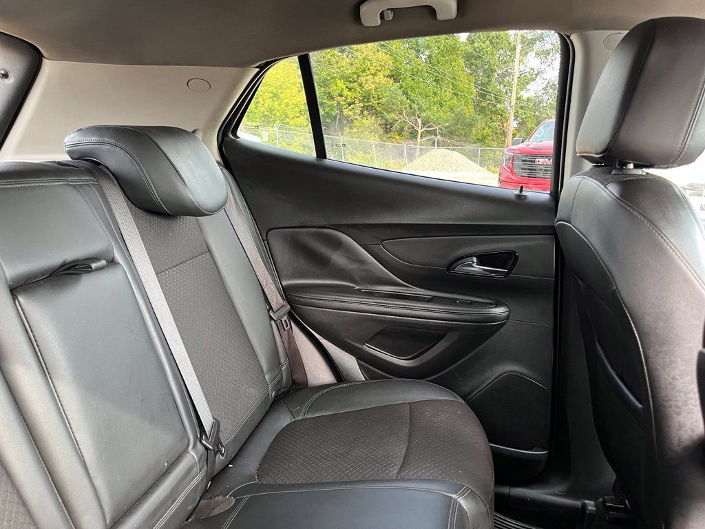 Used 2020 Buick Encore Preferred w/ Safety Package FWD image 36