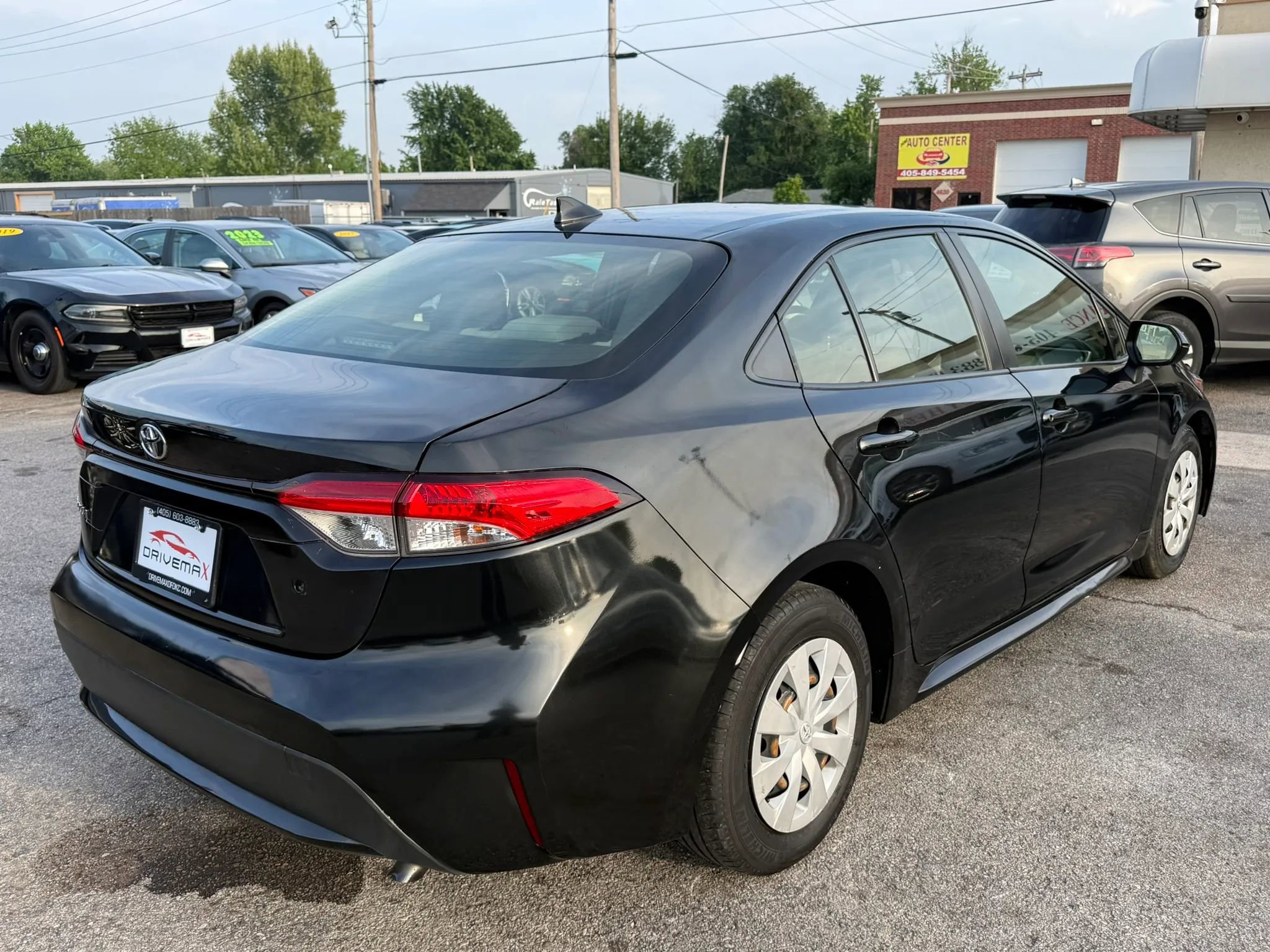 Used 2021 Toyota Corolla L FWD image 5