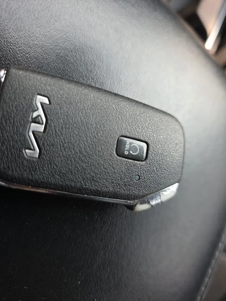 Used 2022 Kia Telluride EX w/ EX Premium Package FWD image 33
