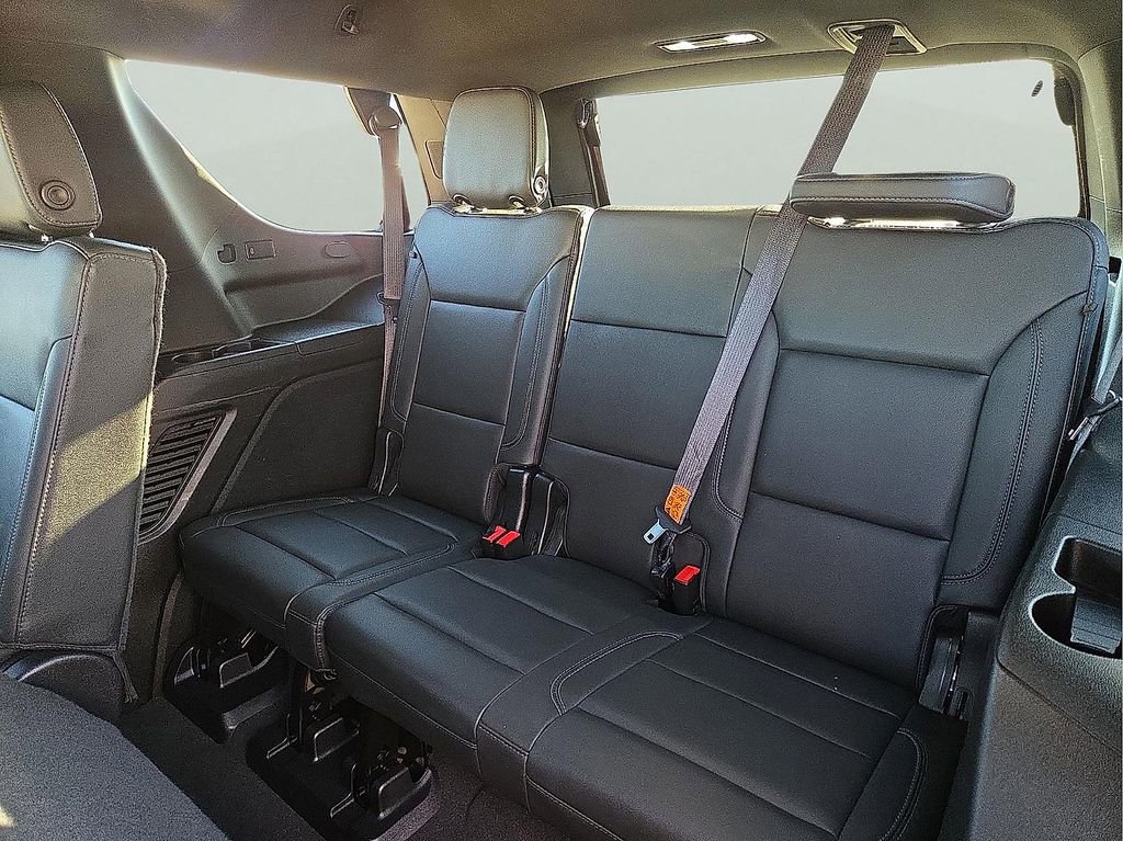 Used 2022 Chevrolet Tahoe Z71 w/ Luxury Package image 15