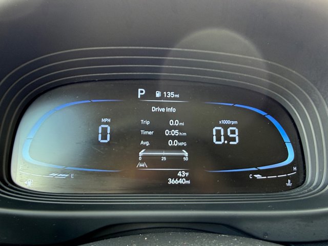 Used 2023 Hyundai Venue Limited w/ Cargo Package image 30