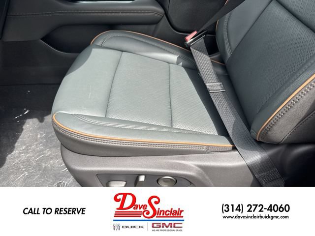 New 2026 GMC Yukon XL AT4 AWD/4WD image 12