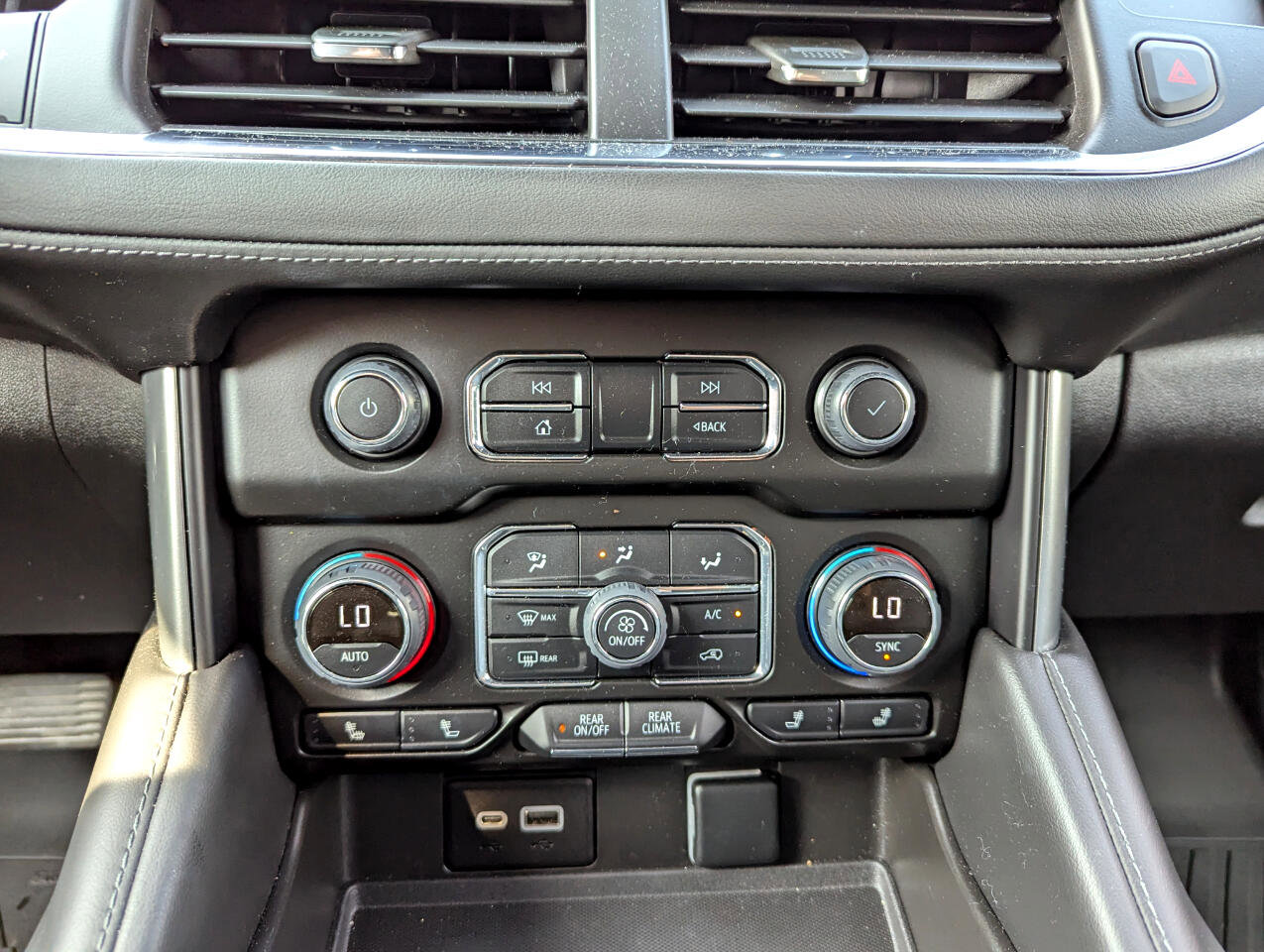 Used 2023 Chevrolet Tahoe Z71 image 24