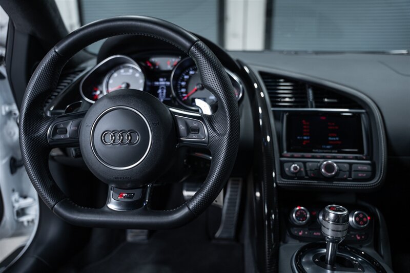 Used 2014 Audi R8 V8 AWD/4WD image 45