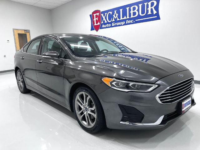 Used 2020 Ford Fusion SEL image 2