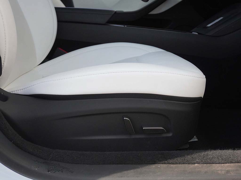 Used 2025 Tesla Model 3 Long Range RWD image 30
