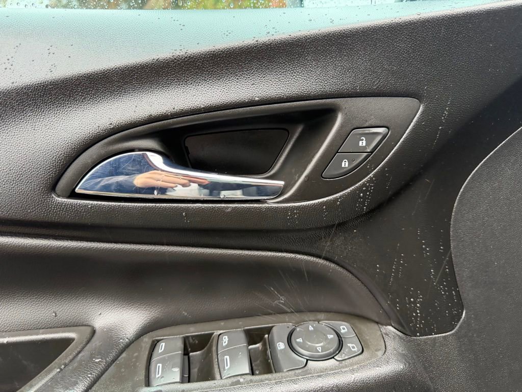 Used 2022 Chevrolet Equinox LT image 12