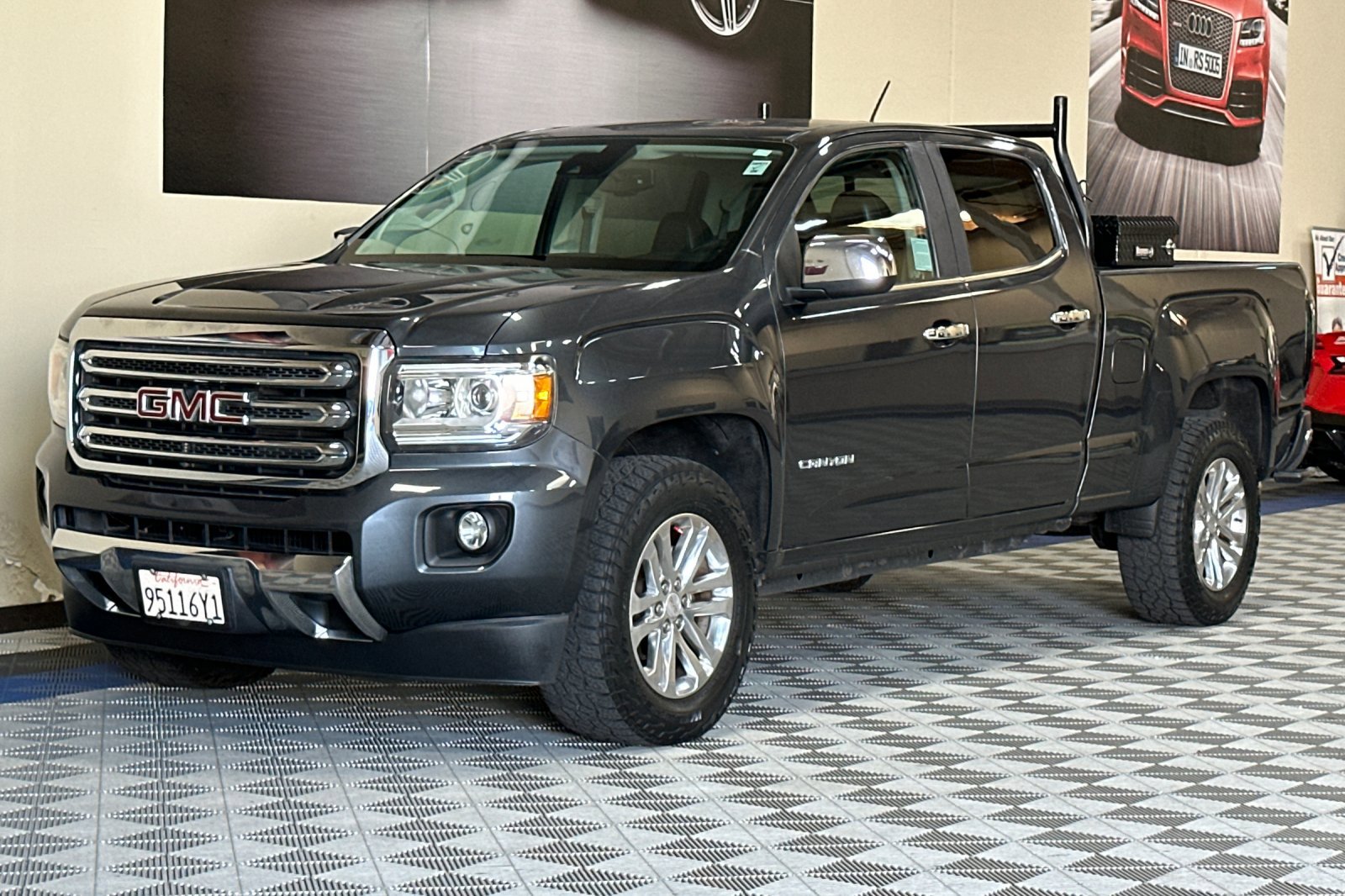 Used 2016 GMC Canyon SLT w/ Driver Alert Package image 8
