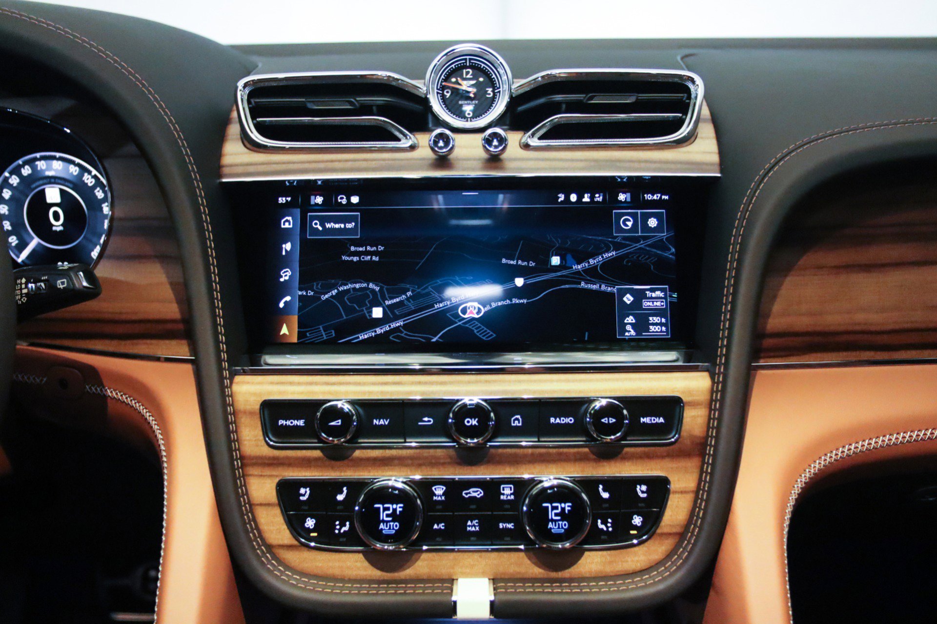 New 2025 Bentley Bentayga image 28