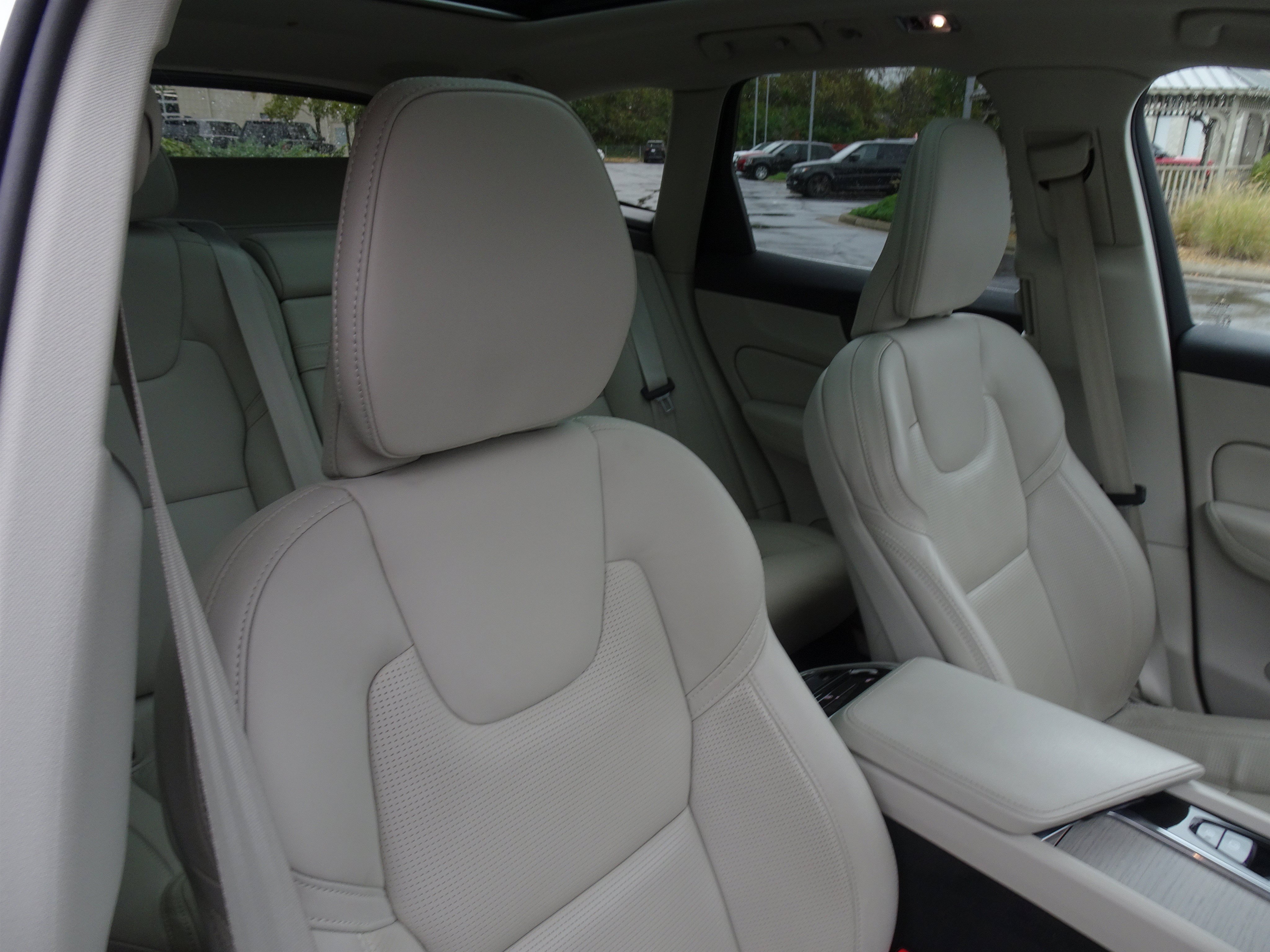 Used 2021 Volvo XC60 T6 Inscription AWD/4WD image 26