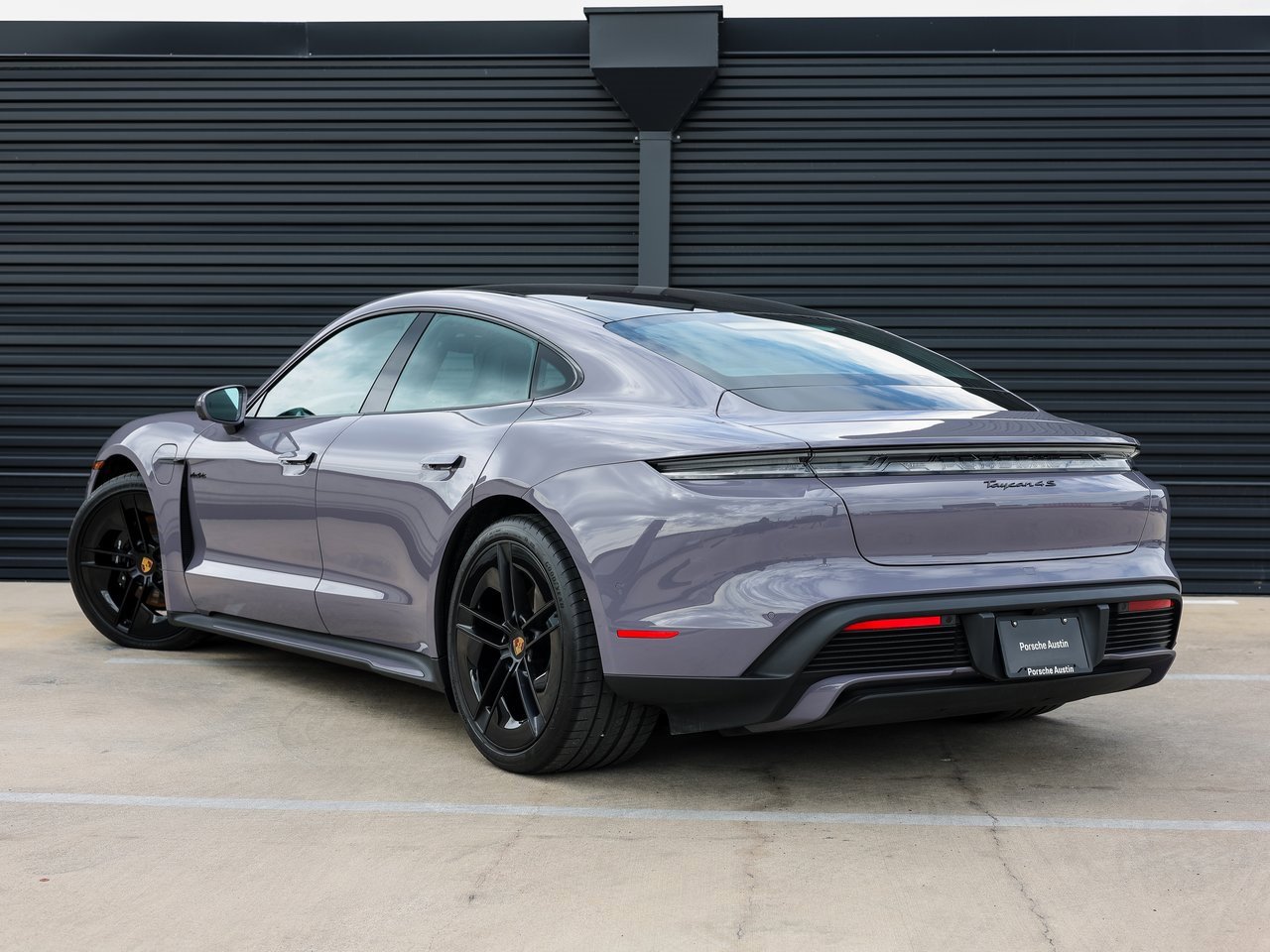 New 2025 Porsche Taycan 4S image 3