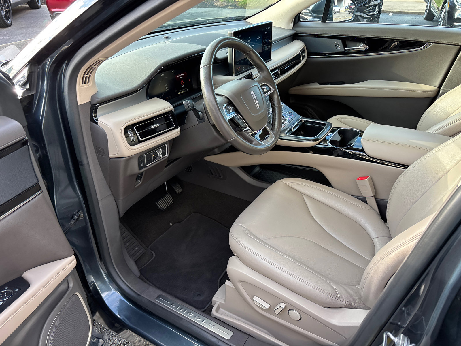 Certified 2021 Lincoln Nautilus FWD image 24