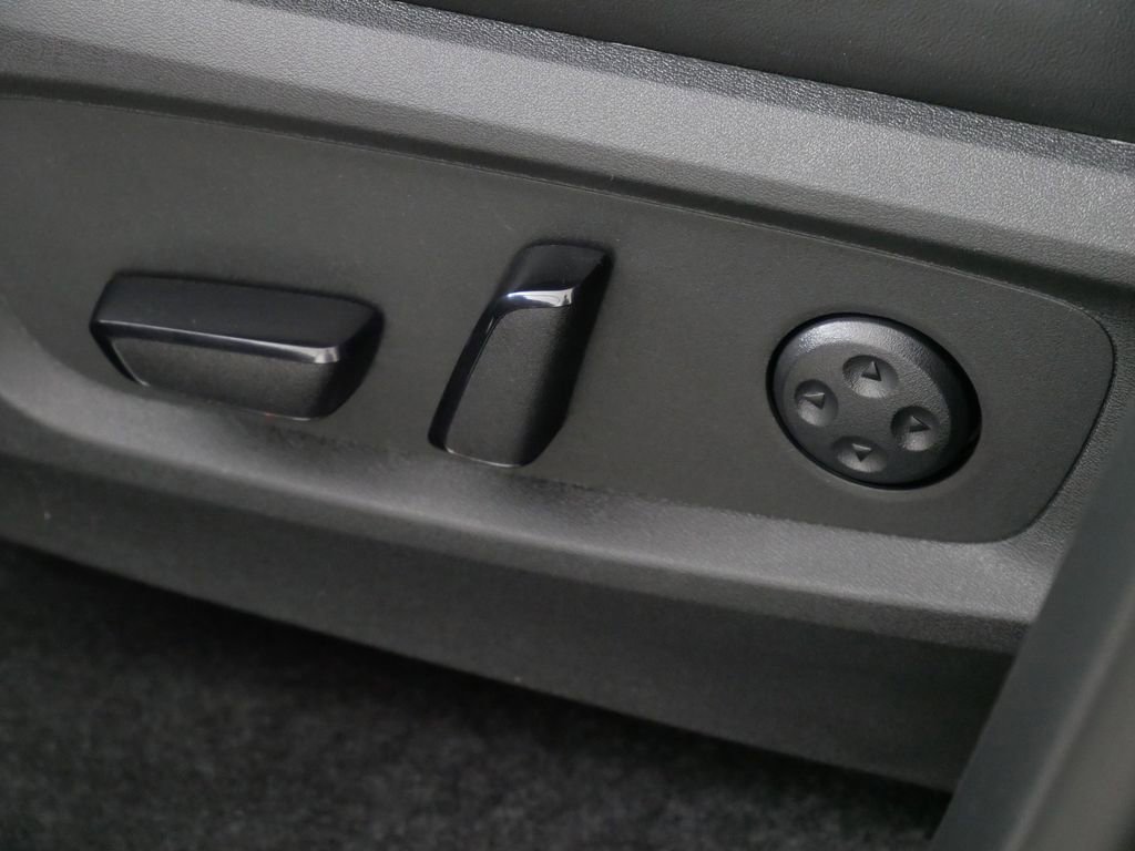 New 2026 INFINITI QX60 Sport w/ Dark Cargo Package image 13