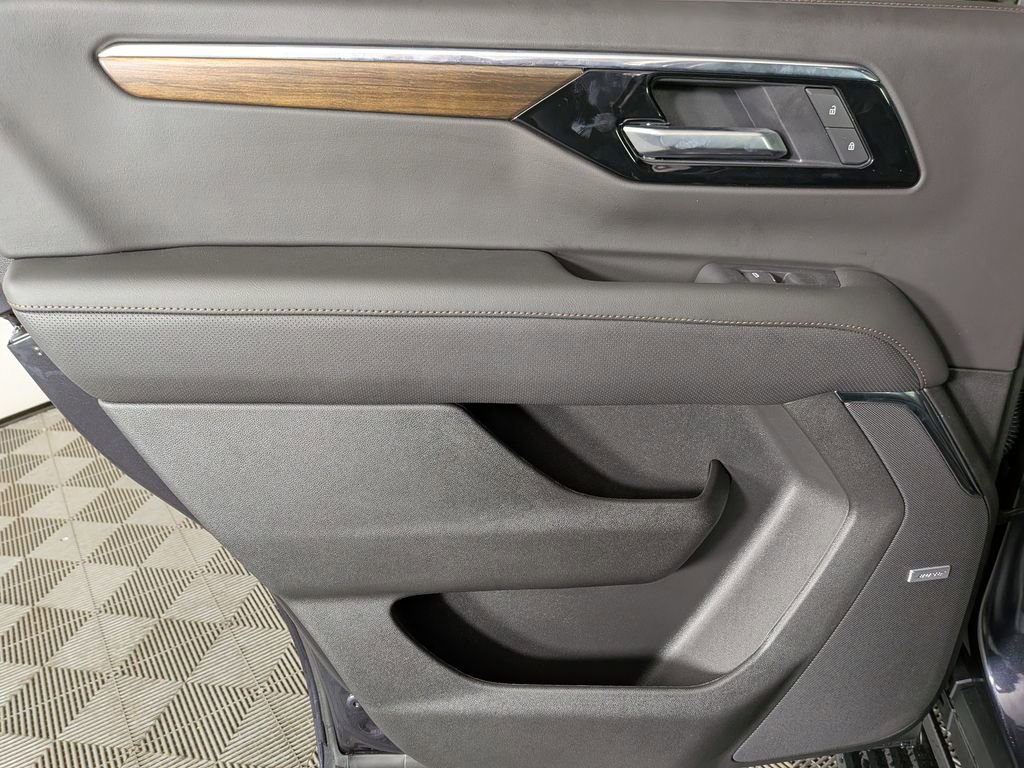 New 2026 Chevrolet Tahoe High Country image 36