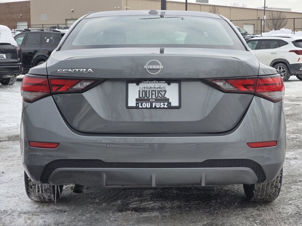 Used 2025 Nissan Sentra SV image 11