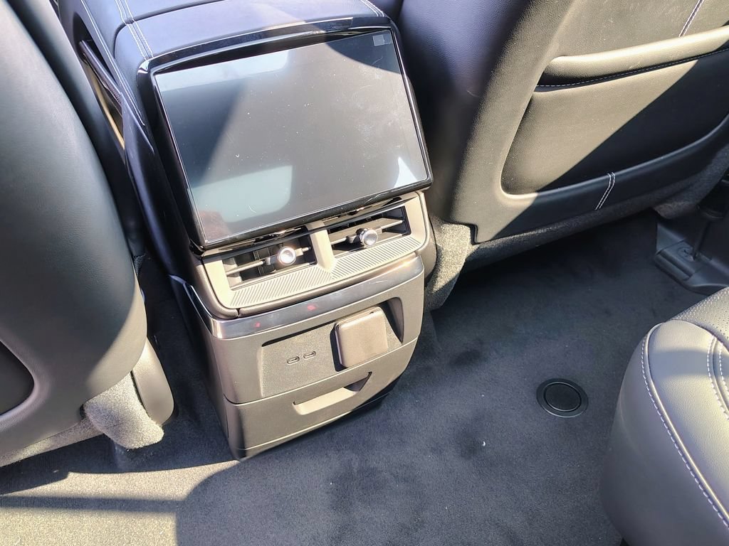 New 2027 Cadillac Vistiq Premium Luxury w/ LPO, Floor Liner Package AWD/4WD image 40