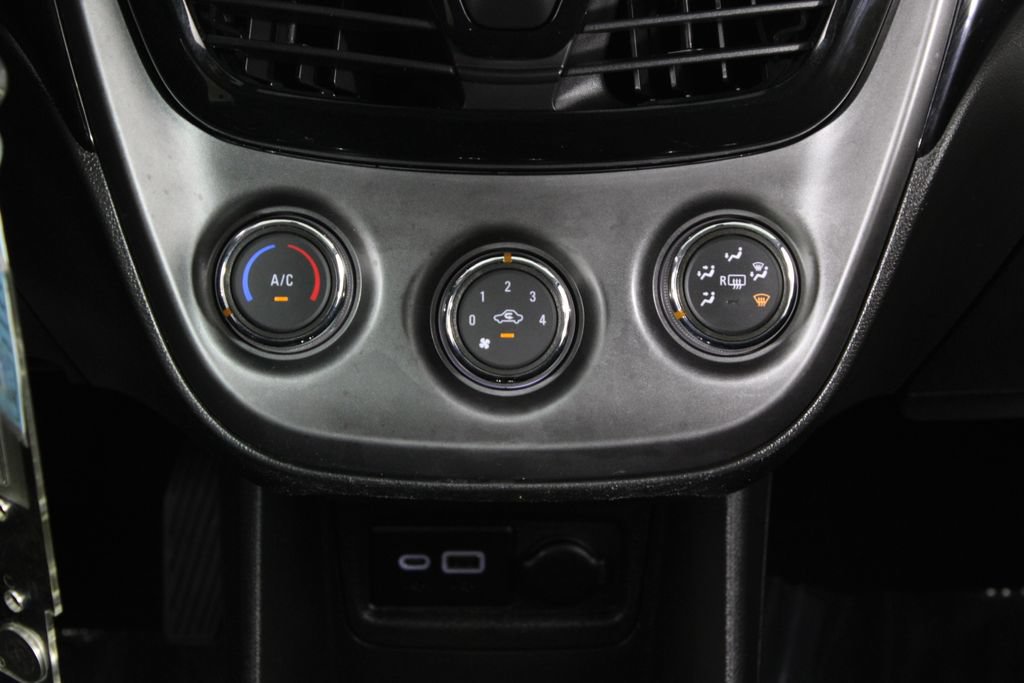 Used 2019 Chevrolet Spark LT FWD image 21