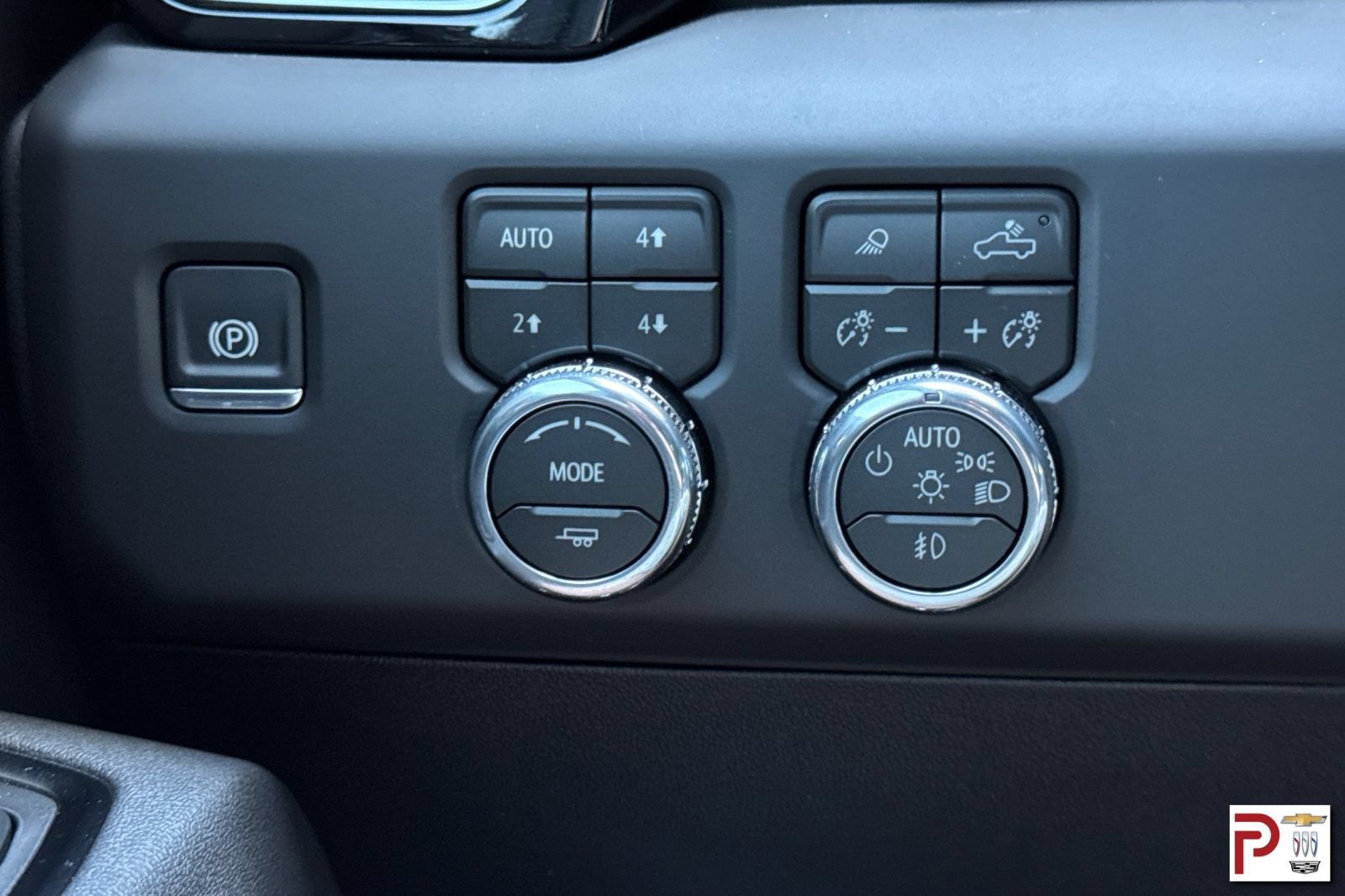 Certified 2026 GMC Sierra 2500 AT4 w/ AT4 Premium Plus Package AWD/4WD image 31