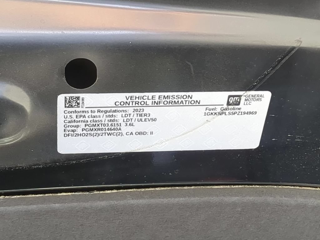 Used 2023 GMC Acadia Denali w/ Black Diamond Edition FWD image 40