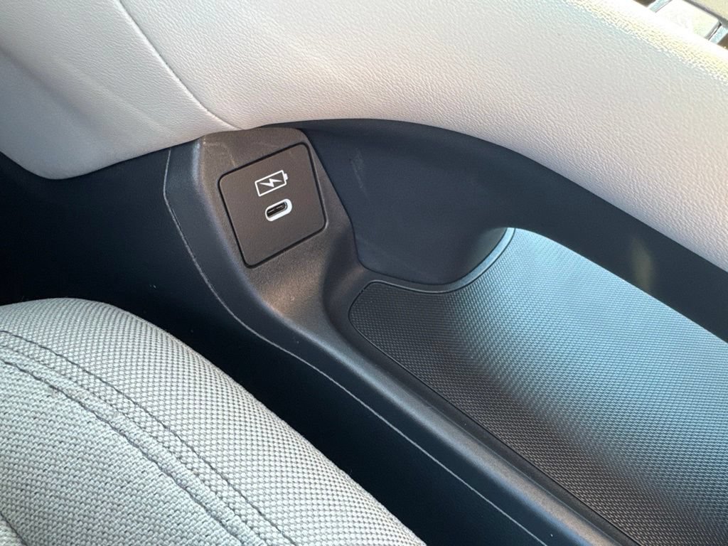 Certified 2026 Honda HR-V LX image 29
