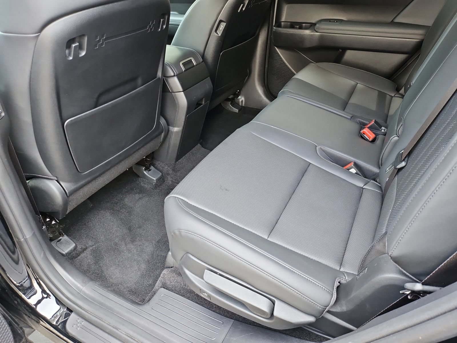 Used 2026 Hyundai Santa Fe SEL AWD/4WD image 33