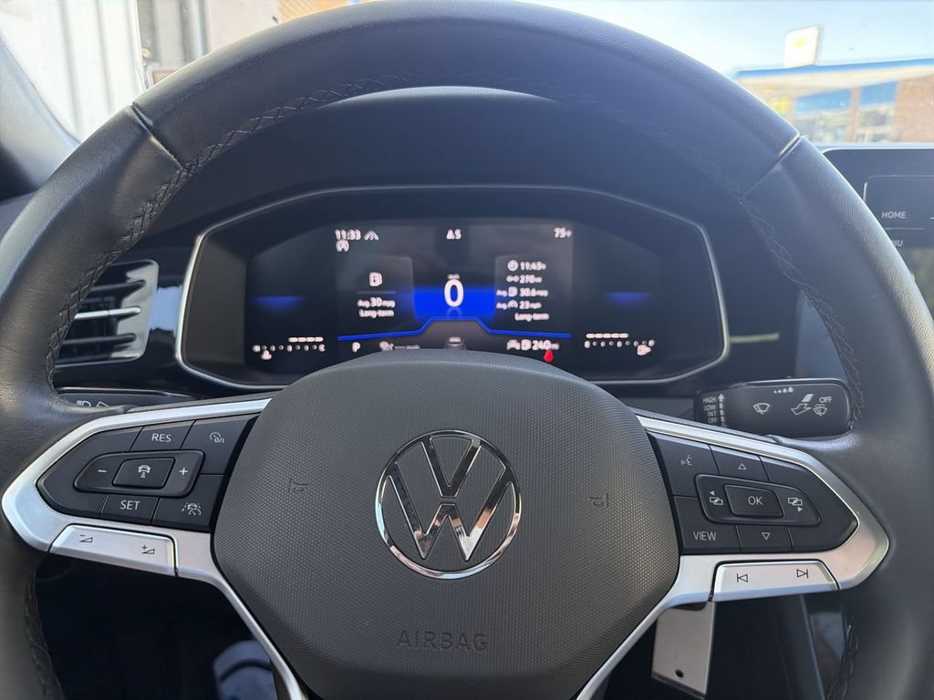 Used 2025 Volkswagen Jetta Sport FWD image 11