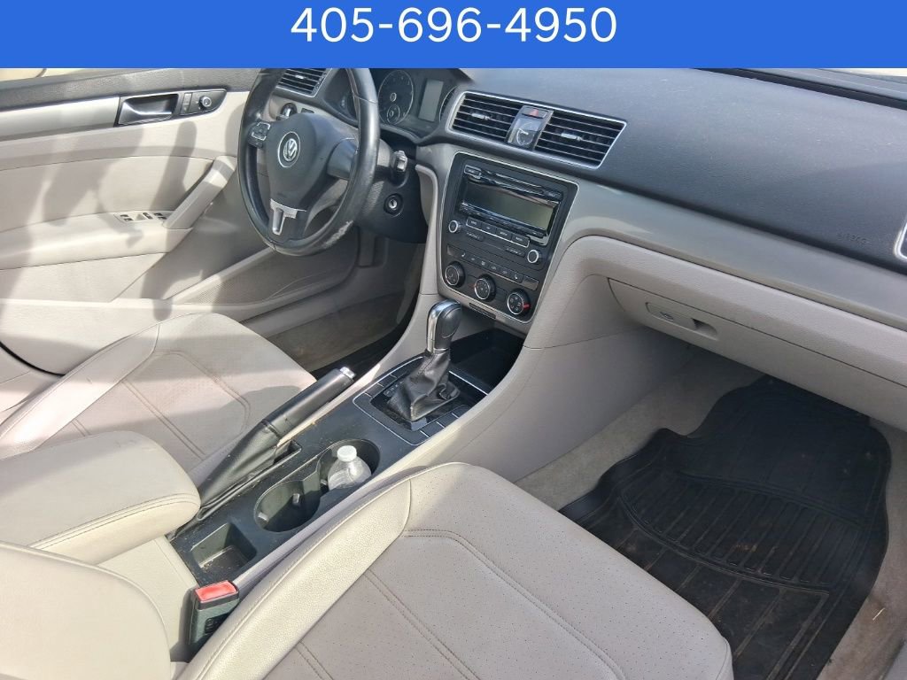 Used 2015 Volkswagen Passat 1.8T Wolfsburg Edition image 9