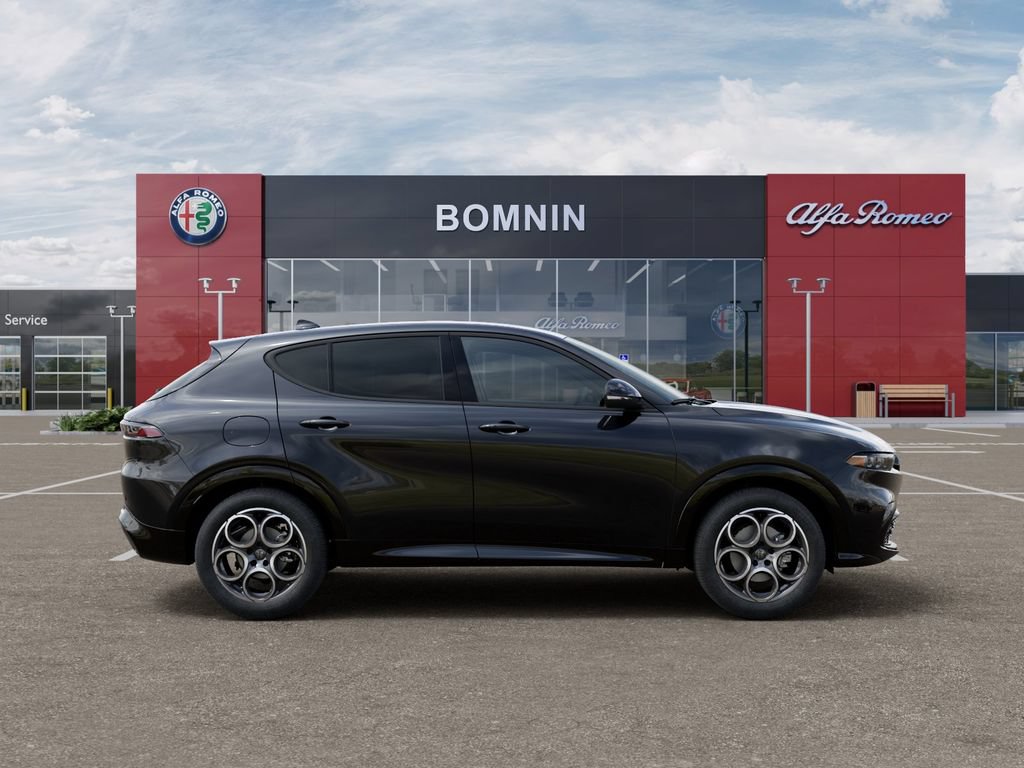 New 2025 Alfa Romeo Tonale AWD/4WD image 21