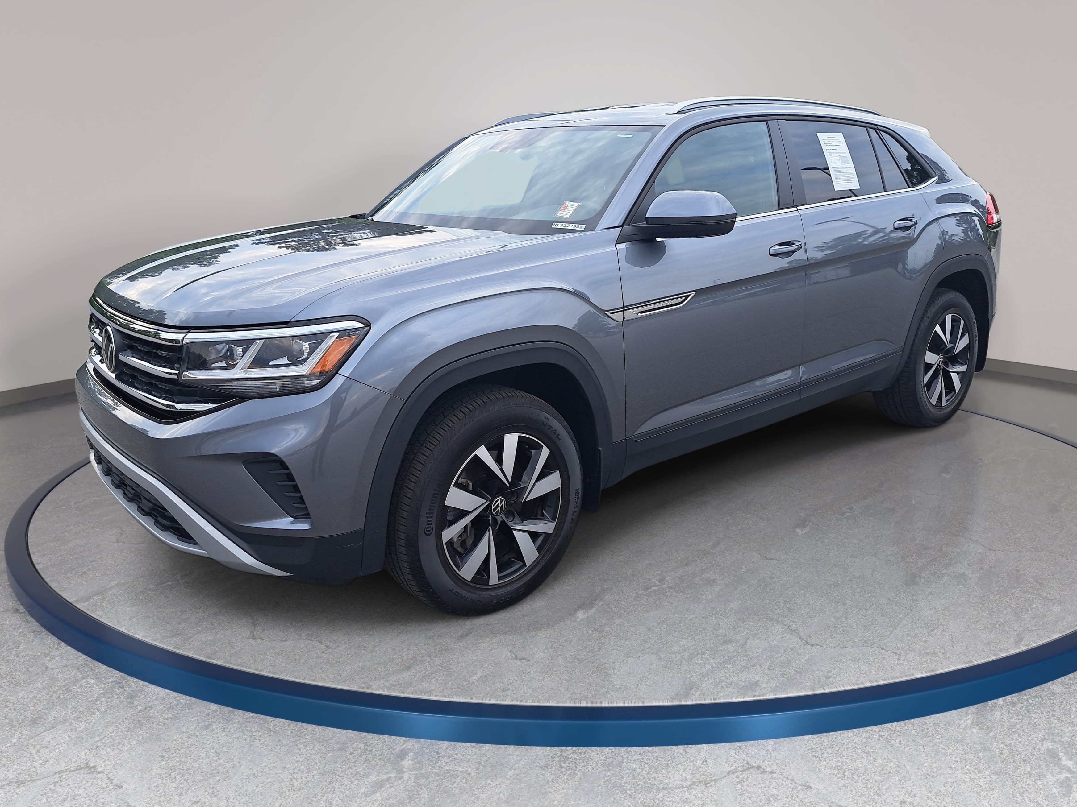 Used 2022 Volkswagen Atlas Cross Sport SE AWD/4WD image 1