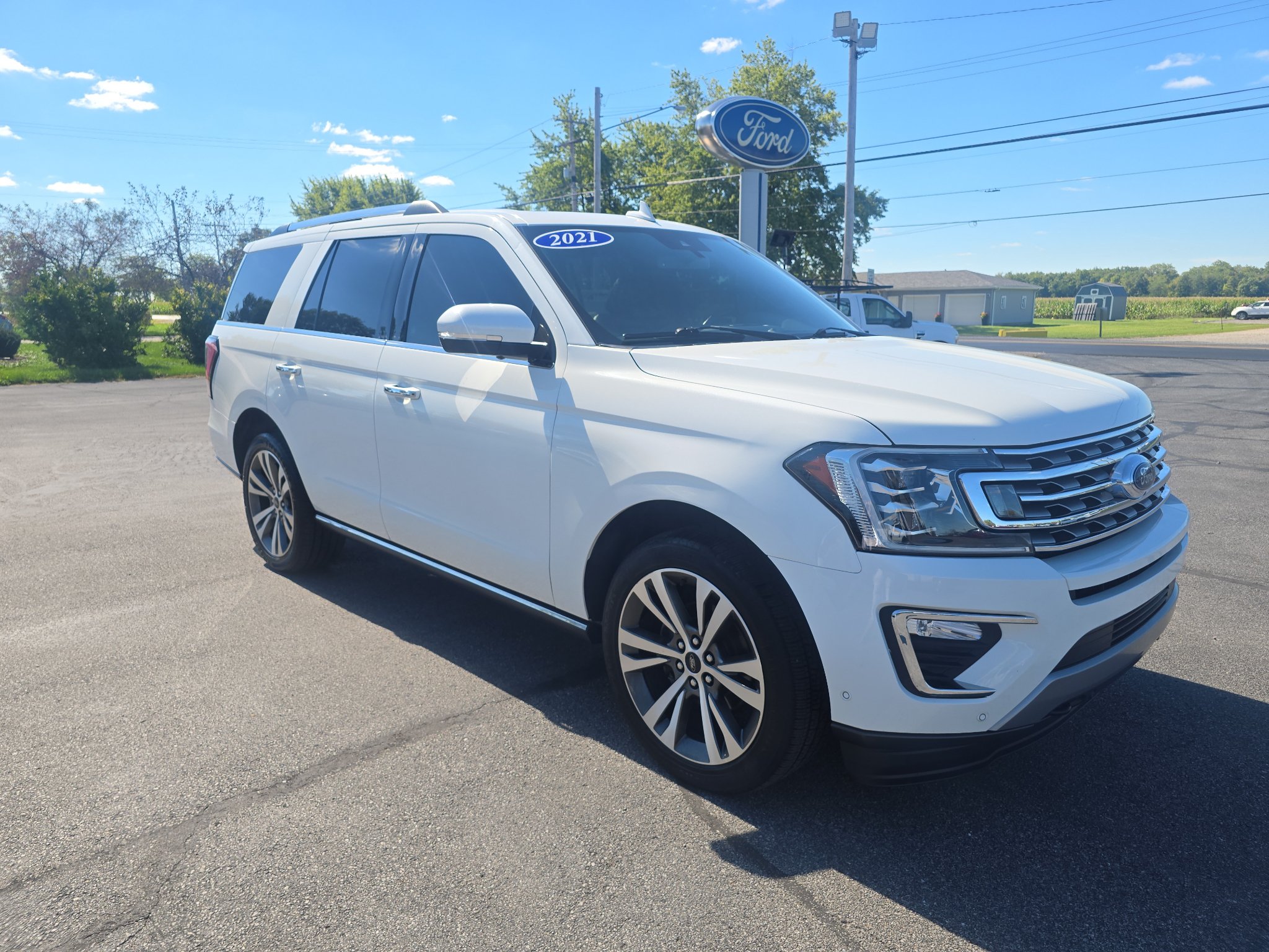 Used 2021 Ford Expedition Limited AWD/4WD image 4