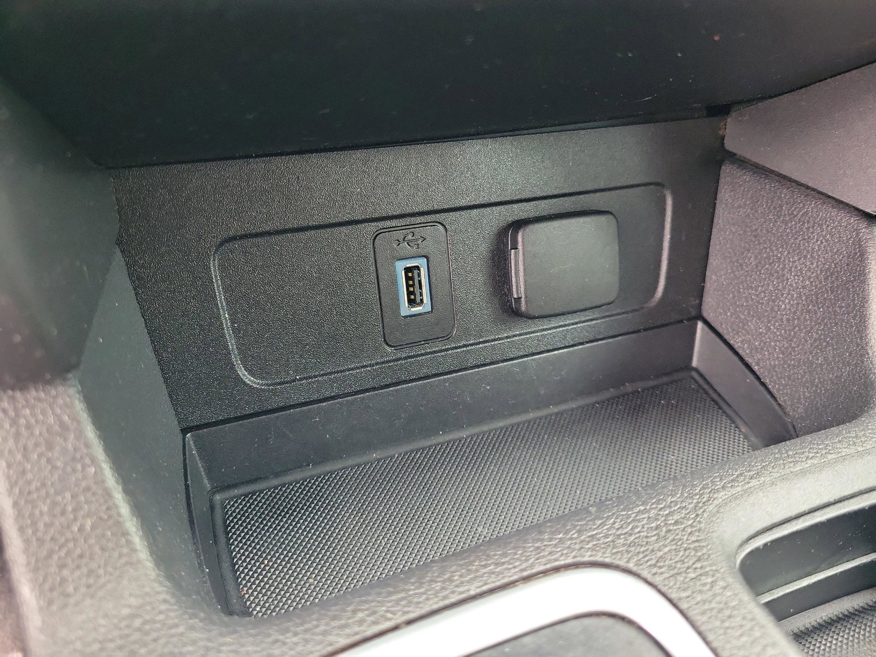 Used 2019 Ford Escape S image 25