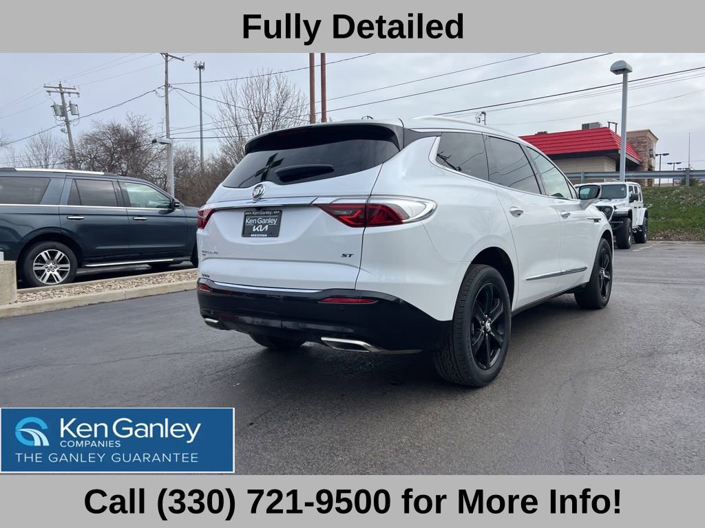 Used 2024 Buick Enclave Essence w/ Sport Touring Edition image 8