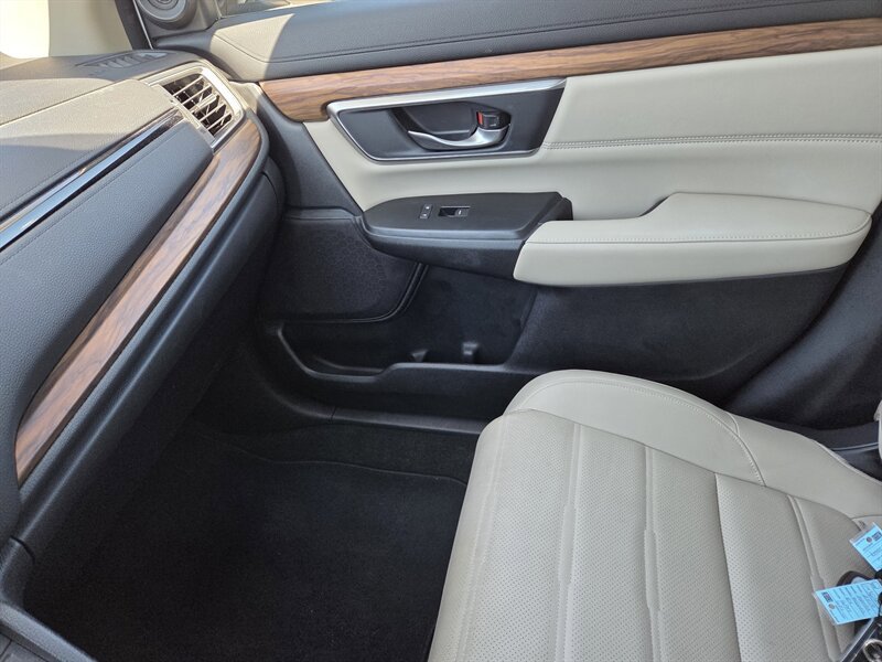 Used 2019 Honda CR-V Touring image 21